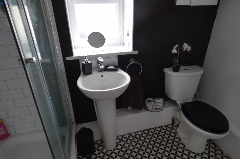 Ground Floor Shower Room- click for photo gallery